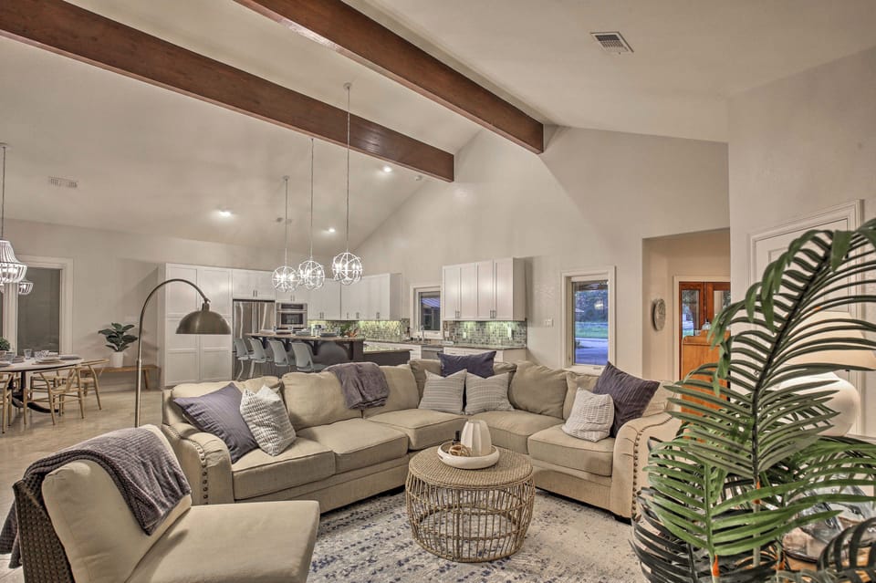 Living Room | 1 Step Required | Main Level