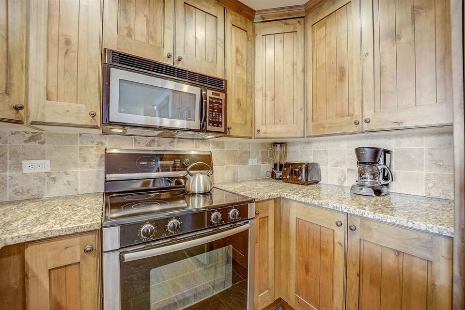 Stainless steel appliances and a ridiculous amount of counter and cabinet space!