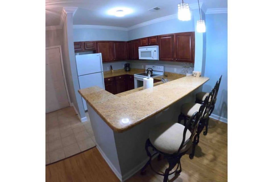 Fully equipped kitchen