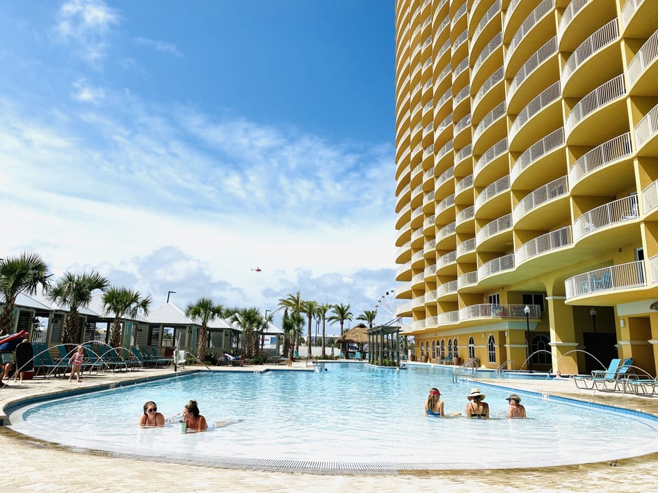 CHILL OUT AT CRABBY'S COVE 210 CALYPSO TOWER III PARADISE FOUND!