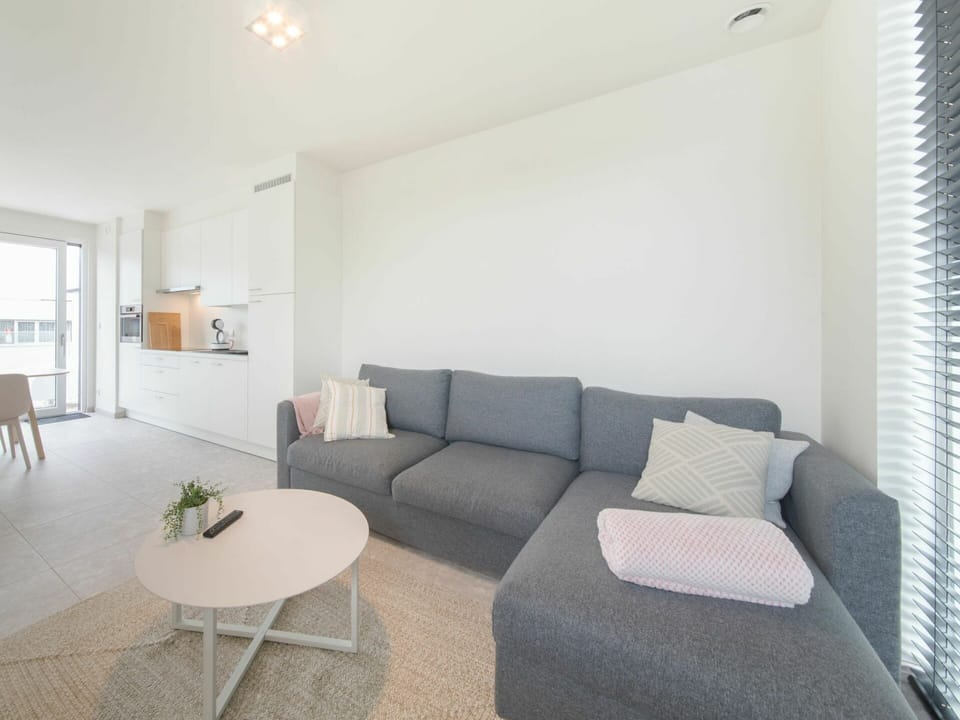 Furniture, Property, Couch, Table, Comfort, Interior Design, Wood, Window Blind, Shade
