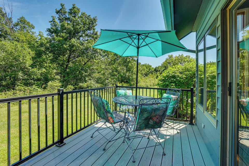 Furnished Deck | Outdoor Dining Area | 2-Story Townhome