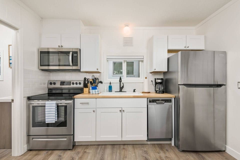 "Great Location and clean accommodations." - Beau