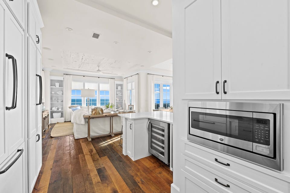 Third Floor: Kitchen