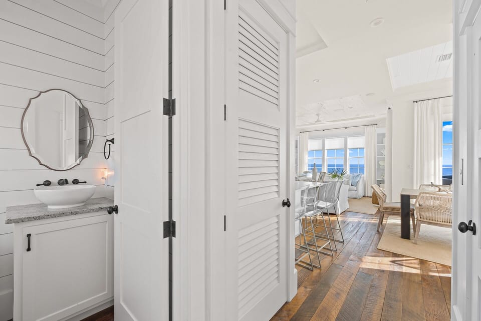 Third Floor: Half Bathroom