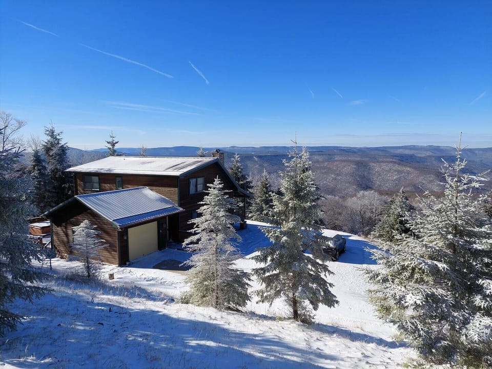 Whole Cabin with Privacy and Views