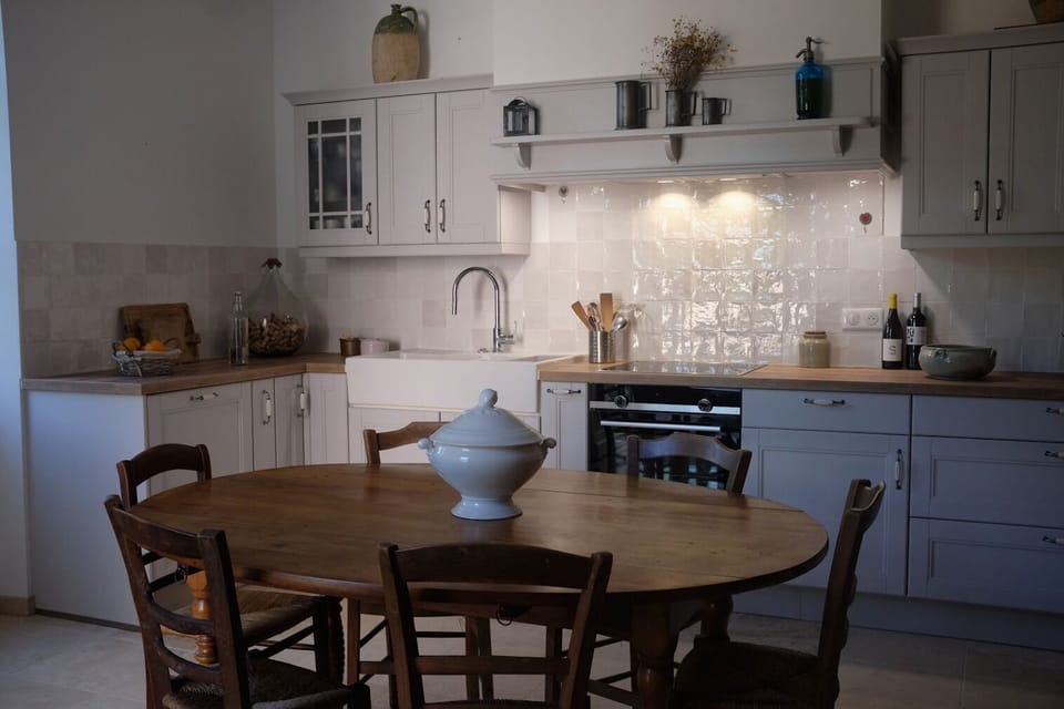kitchen (detail)