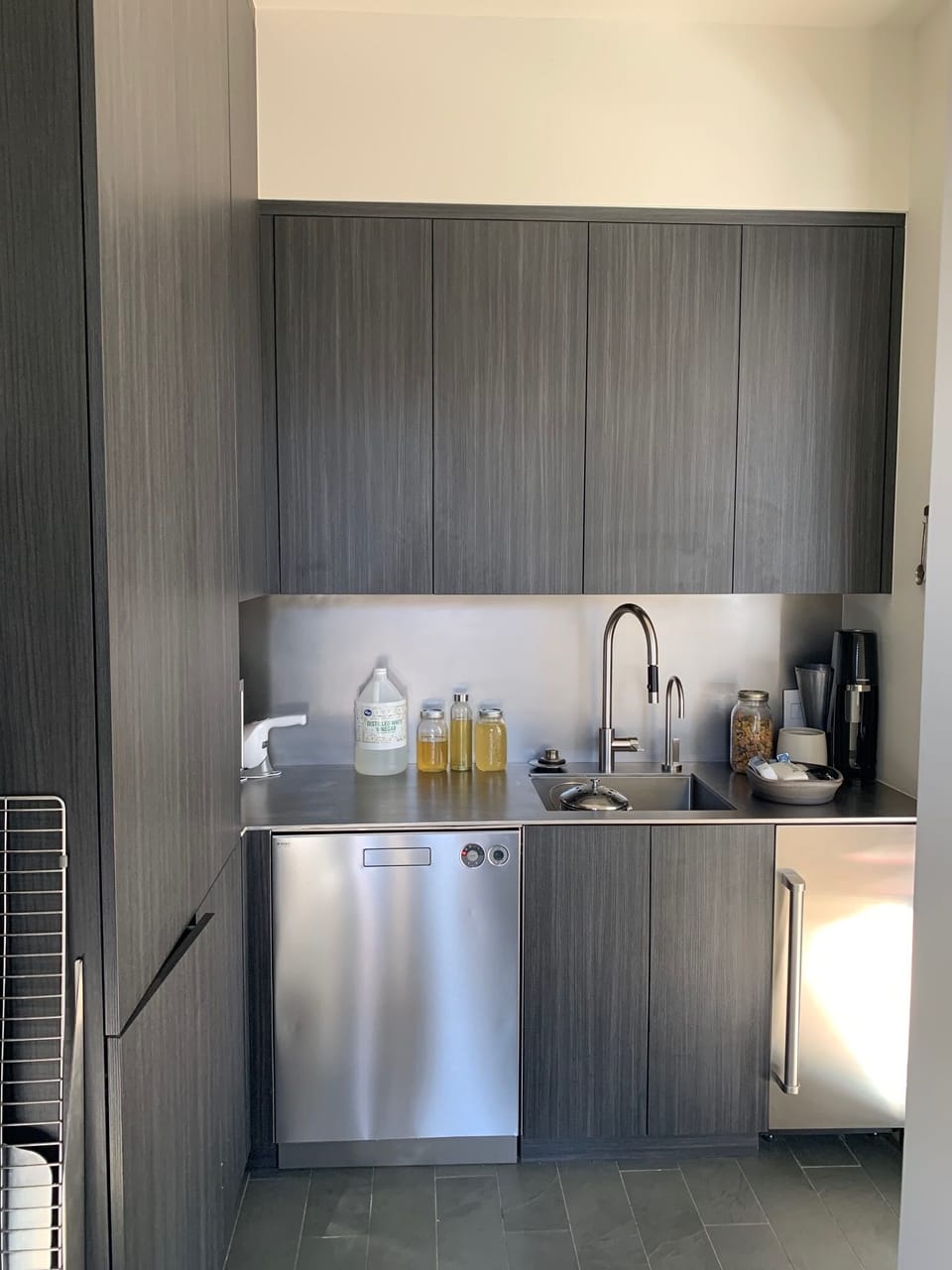 mudroom/wetbar