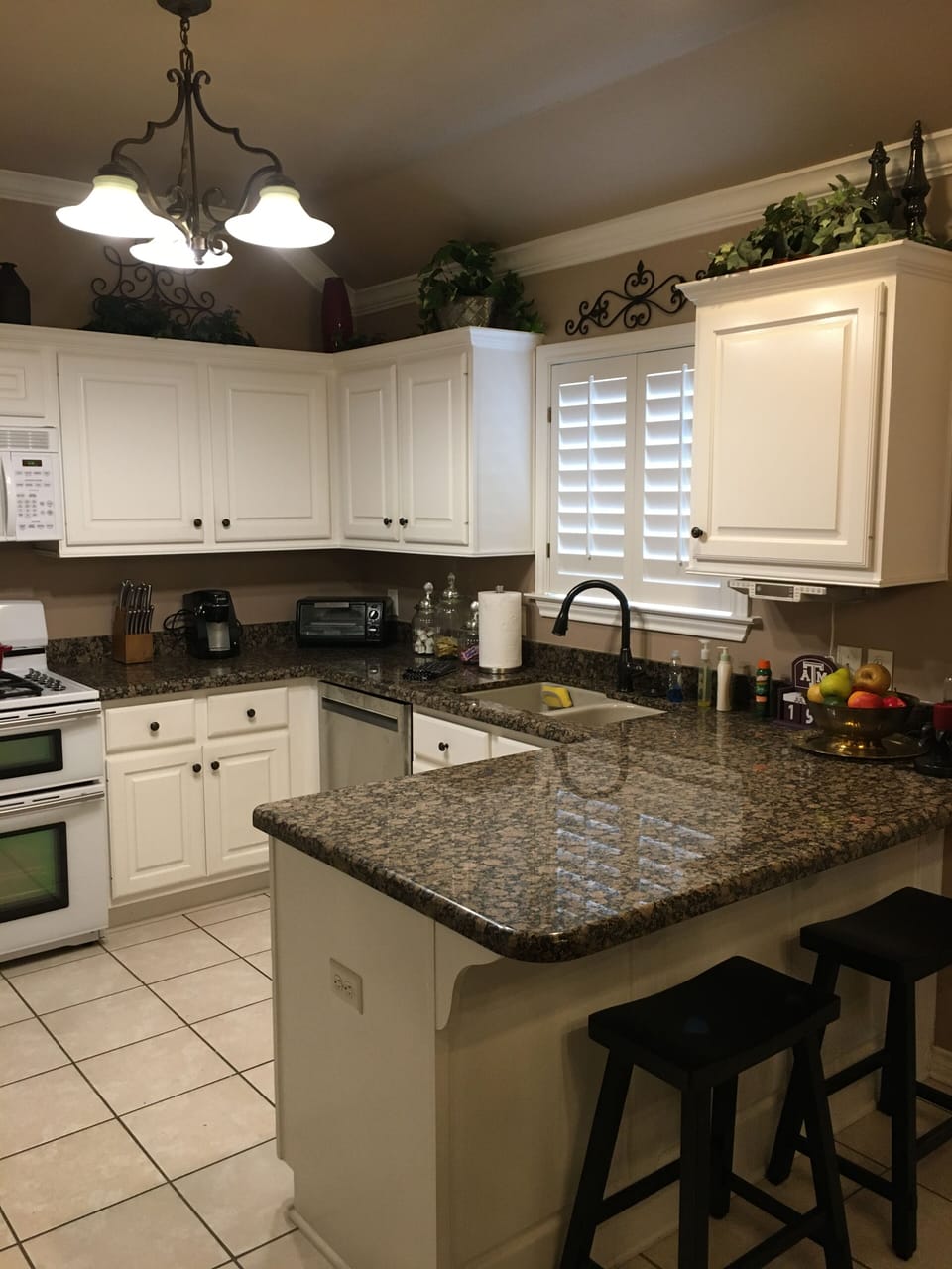 Fully equipped kitchen