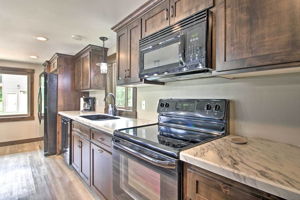Kitchen | Blender | Toaster Oven