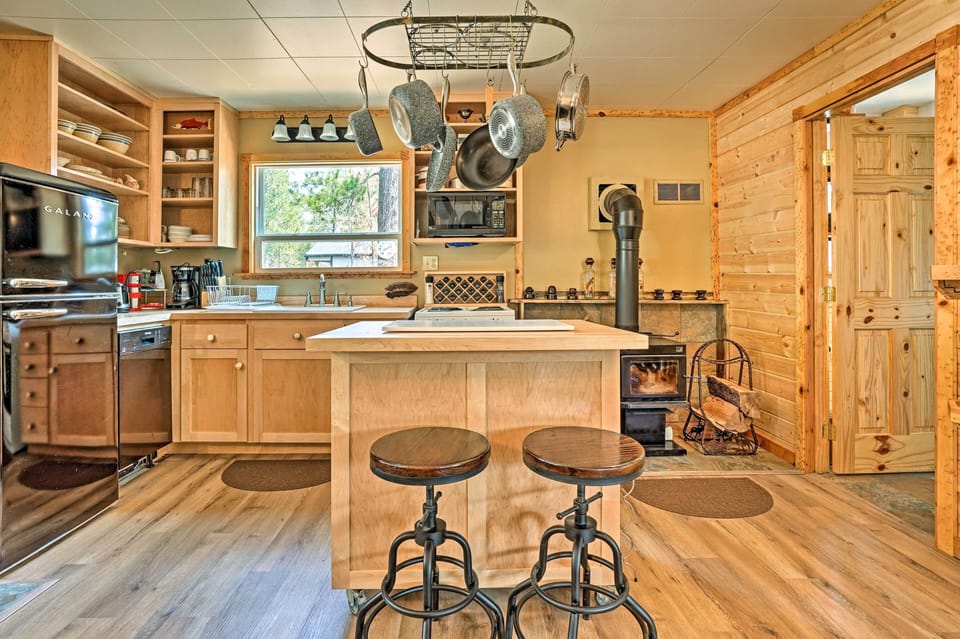 Kitchen | Fully Equipped