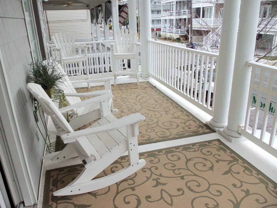 deck off great room