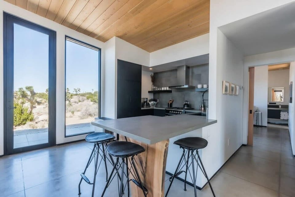 Kitchen Bar