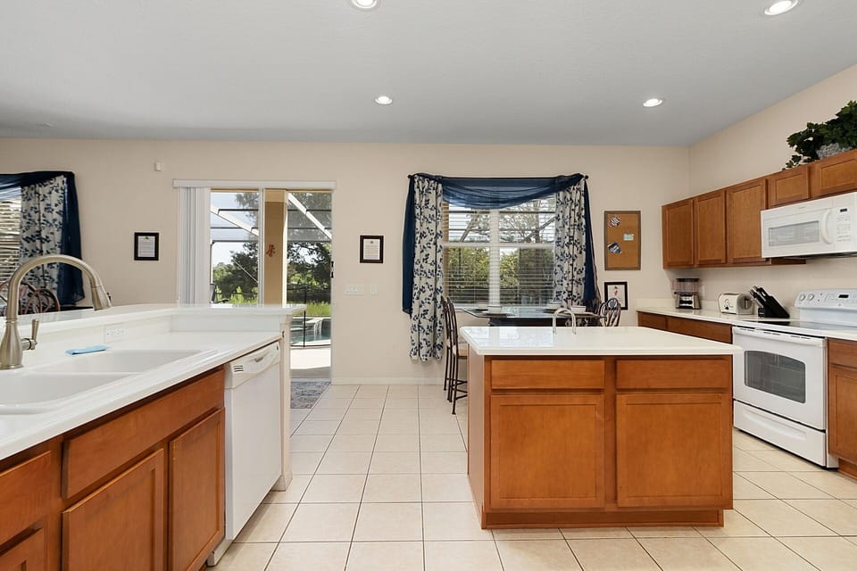 Kitchen are with full compliment of appliances - Valhalla Shire