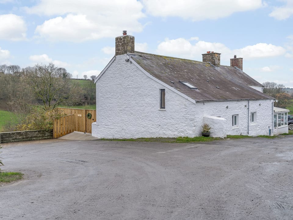 Exterior | Cwmporthman Farm Cottage, Blaenporth