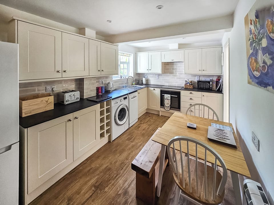 Kitchen | Duck Cottage, Winterbourne Dauntsey, near Salisbury
