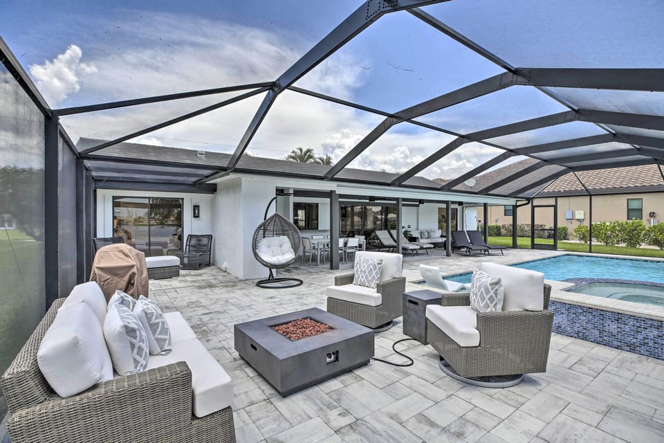 Screened Lanai | Private Pool & Spa | Propane Fire Pit