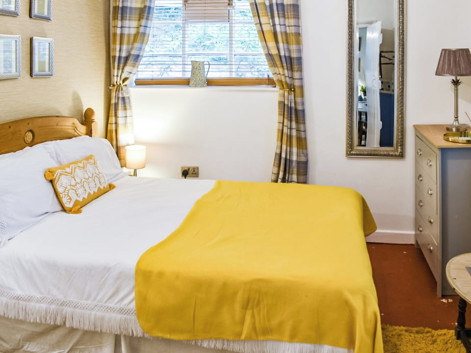 Double bedroom | Lower West, Knighton-on-Teme, Tenbury Wells