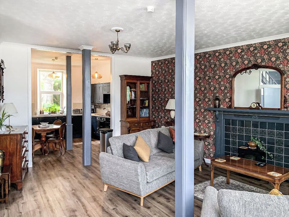 Living area | The Legion, St Margaret&rsquo;s Hope