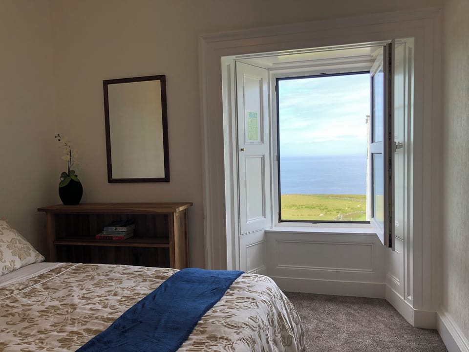 Double bedroom | Ballygroggan Farmhouse - Ballygroggan Farm, Machrihanish, near Campbeltown