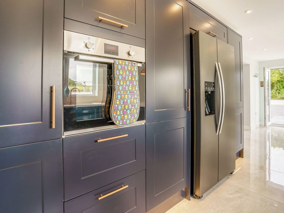 Kitchen | Penlon Cwrws, Henllan