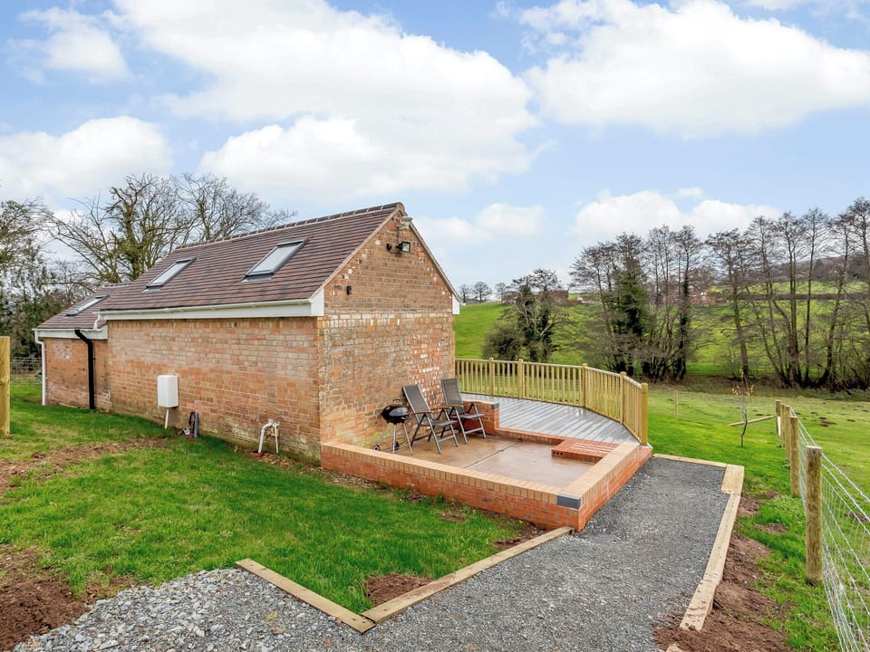 Sitting-out-area | Heath Barn, Suckley
