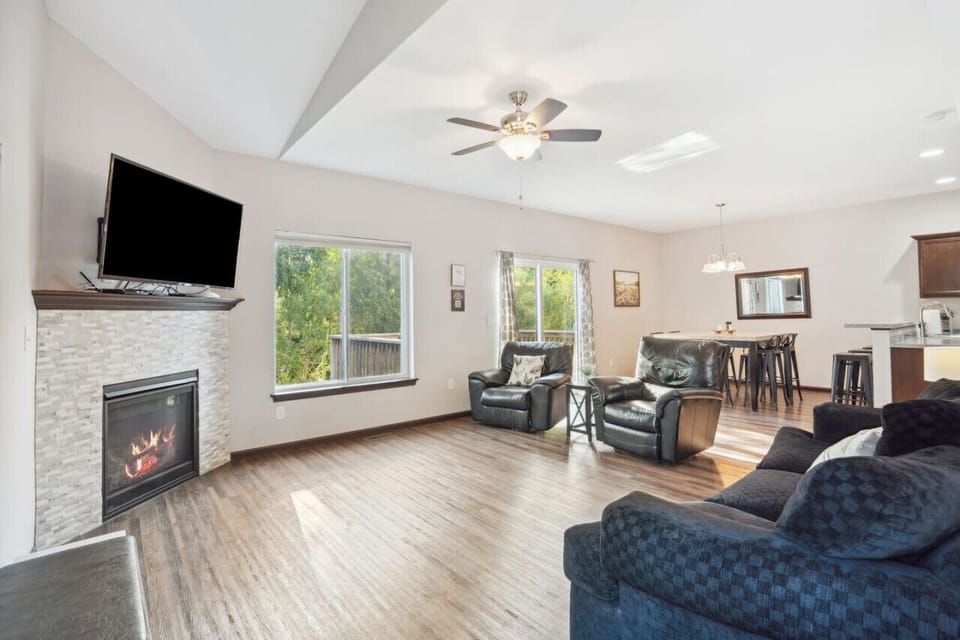 Open concept living, kitchen, and dining on the main level