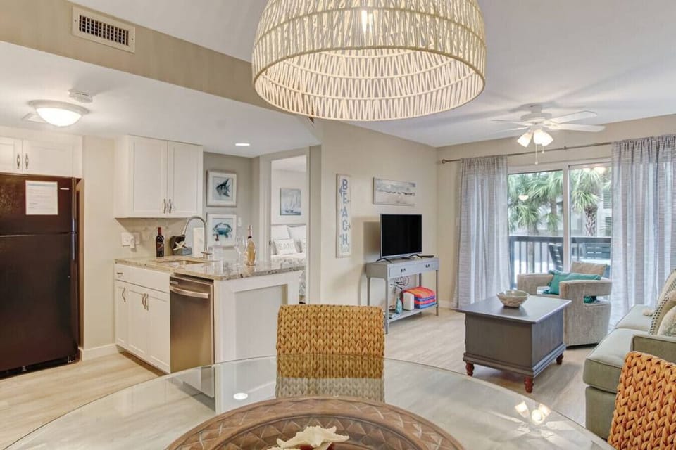 Kitchen and living room