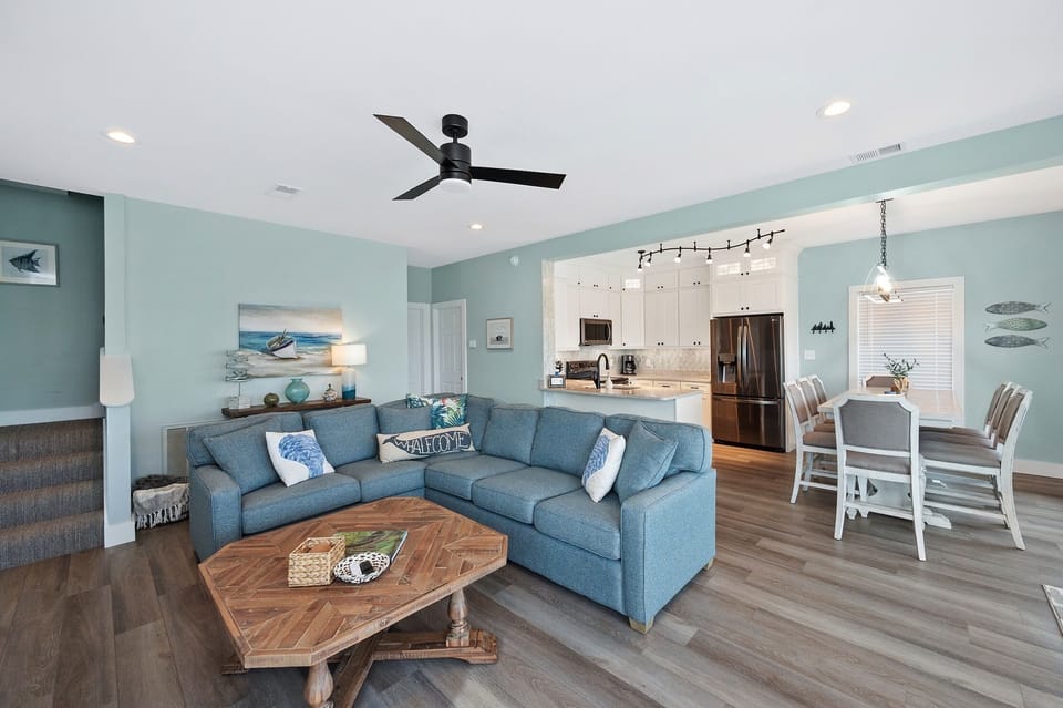Big open space for family fun! 