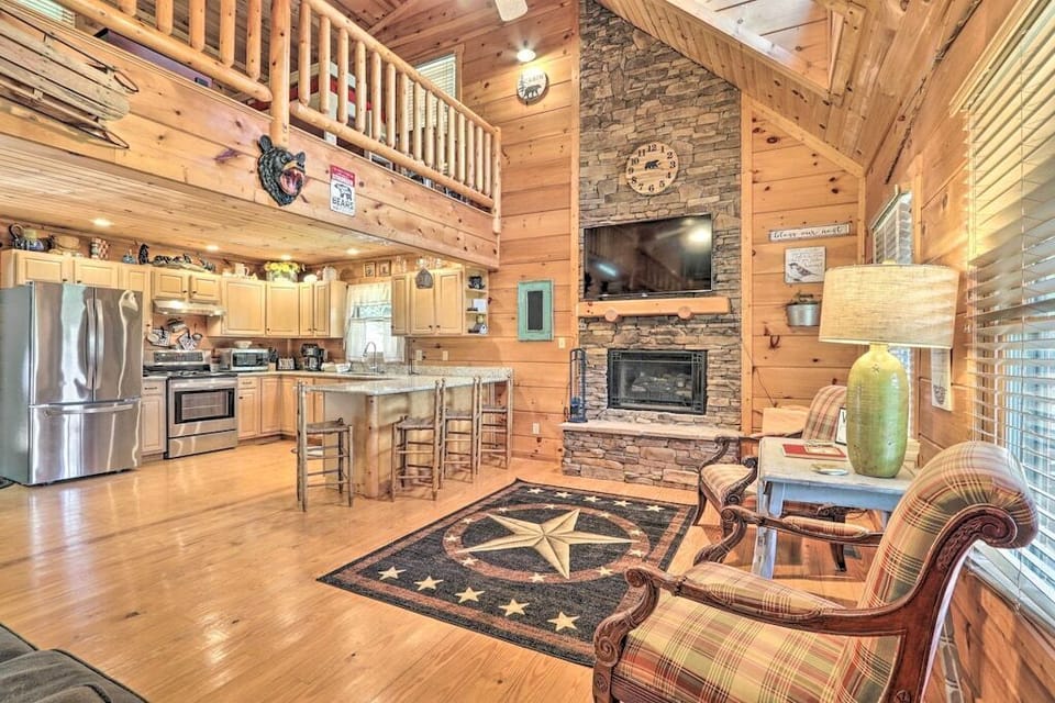 Cabin Interior | Open Layout