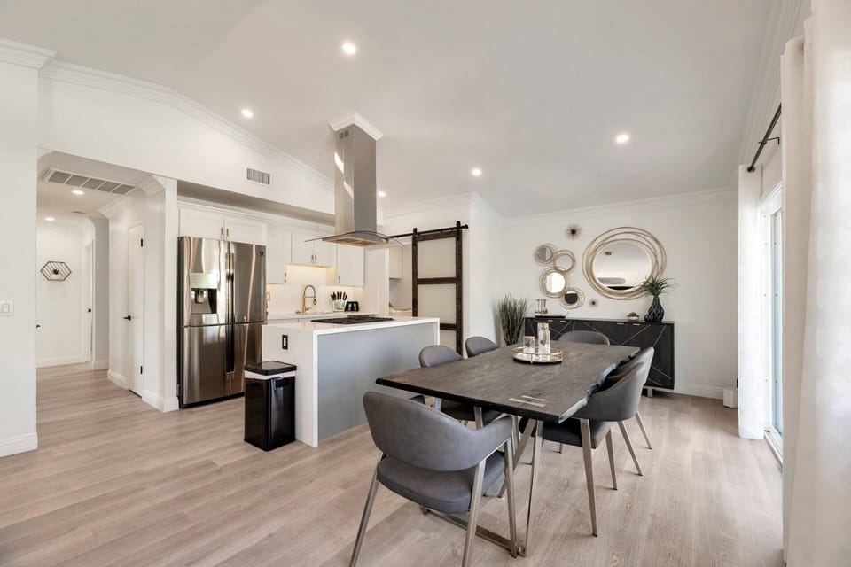 Kitchen and dining area with seating for 6