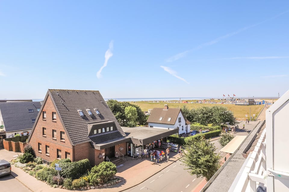 Beach/ocean view
