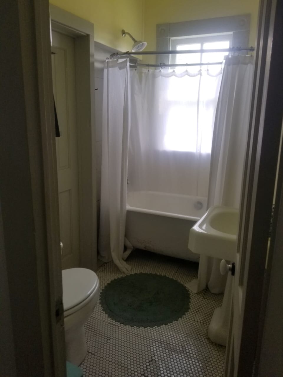 Downstairs' Full Bath