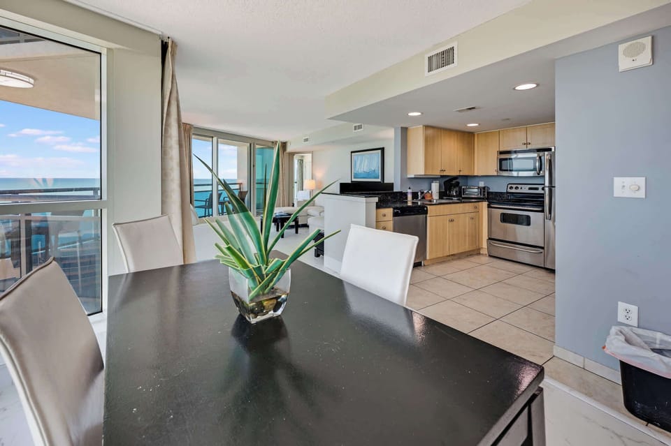 Dining Area for Family Meals 🍽️
