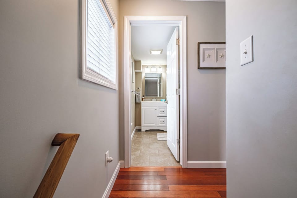2nd Floor Hallway