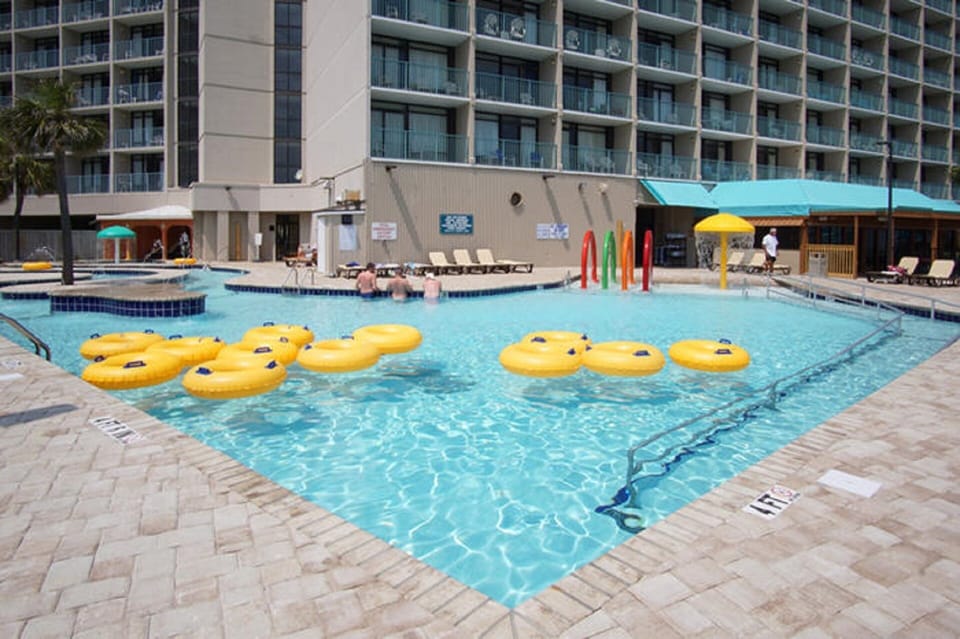 Plenty of room for everyone in this spacious pool!