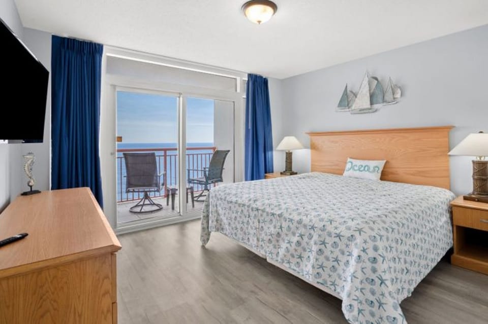 Imagine waking up to this view every morning while on vacation.