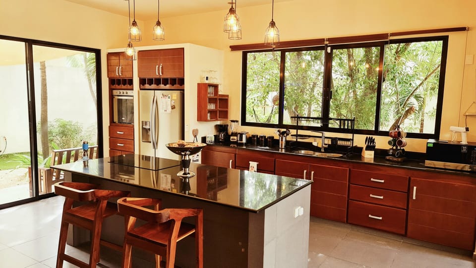 Fully equipped kitchen