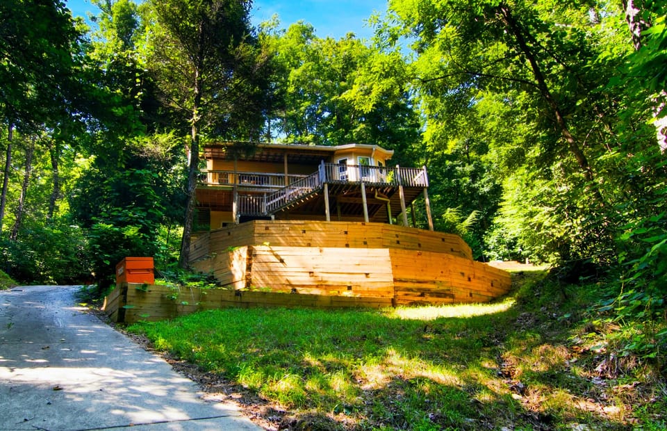 The cabin has some pretty spectacular views of the river and foliage