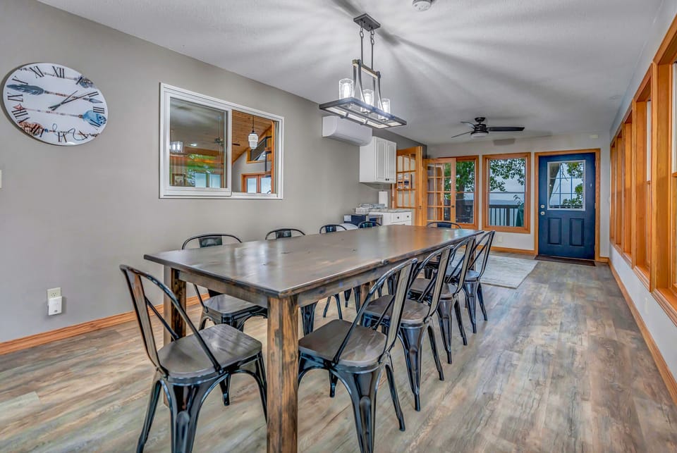 MajesticView Riverscape 20