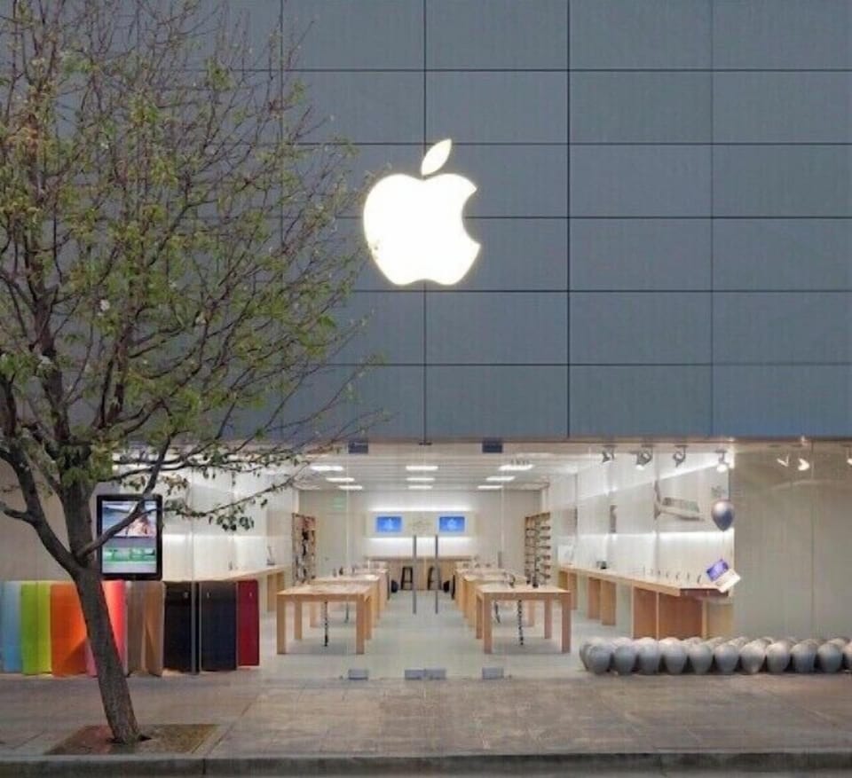  downtown— apple store 