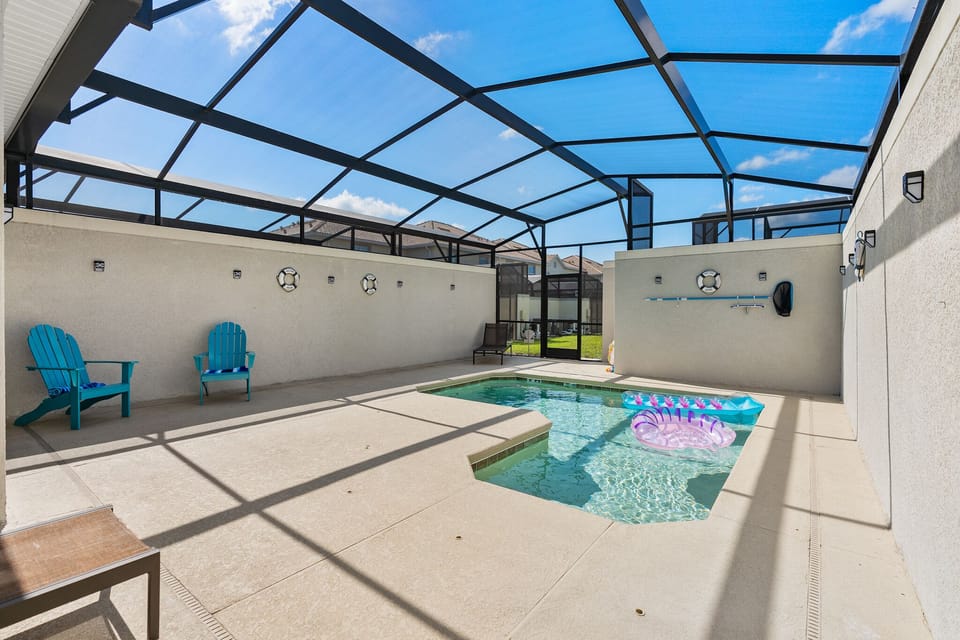 Own Private pool and covered backyard