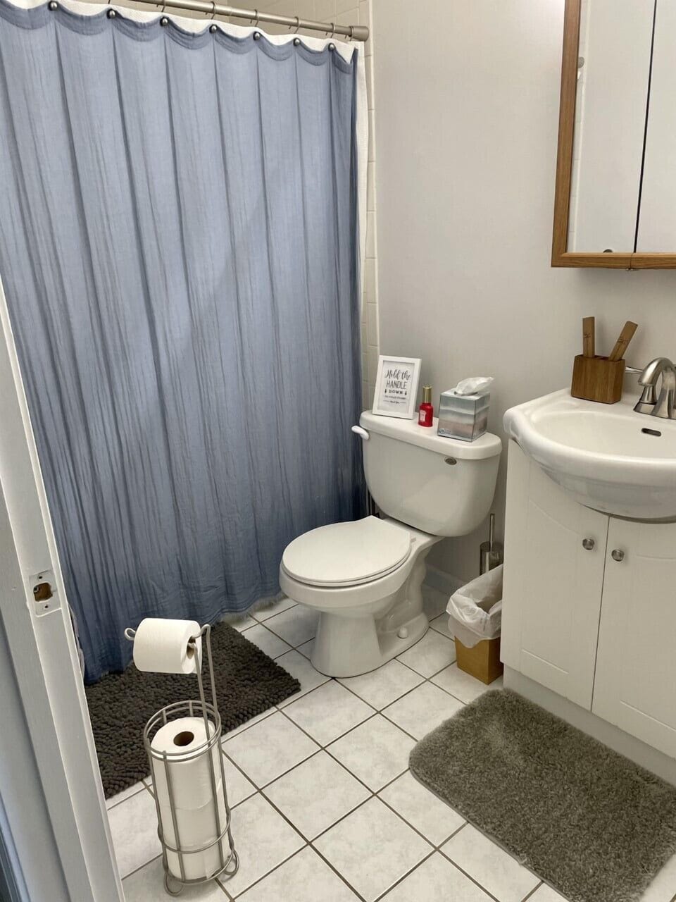 Full Bathroom - 1