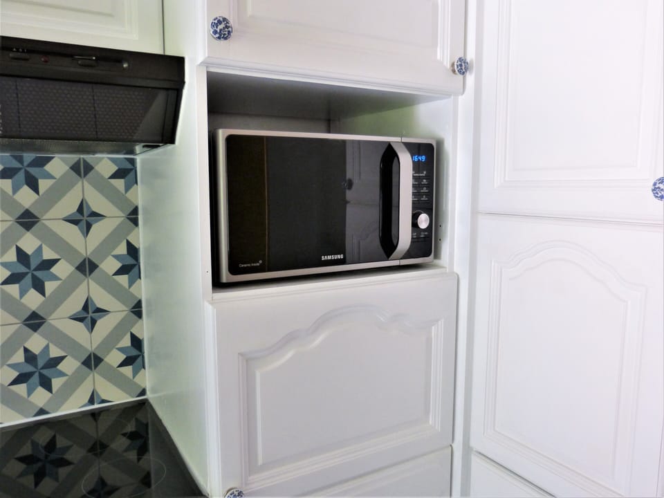 Microwave