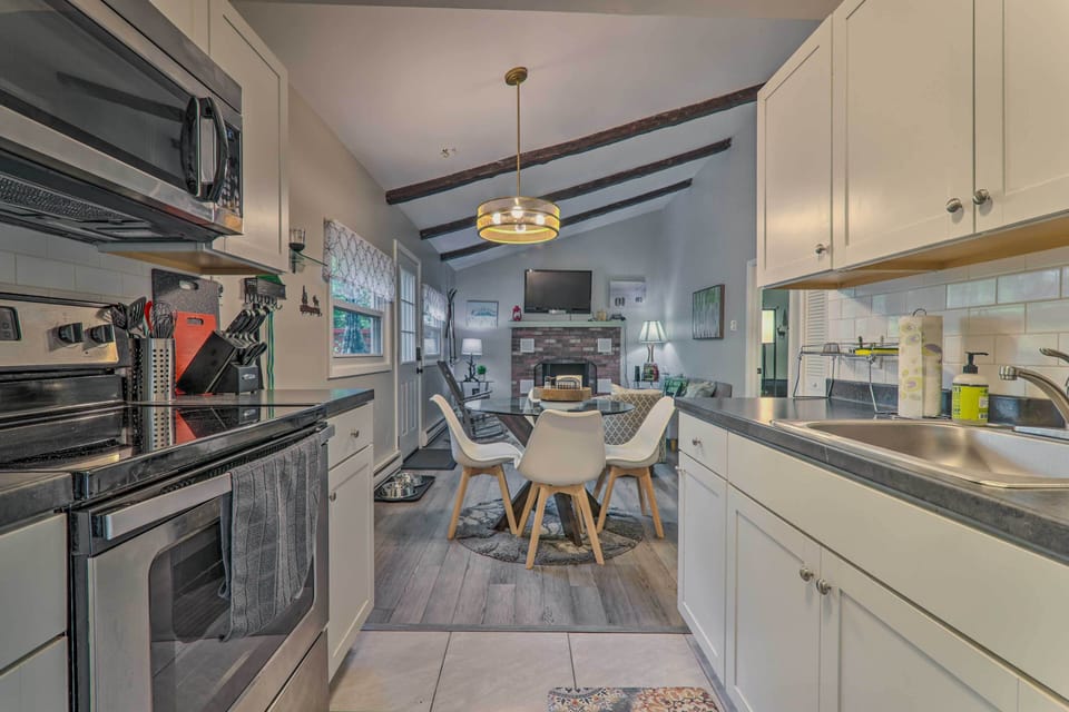 Kitchen | Complimentary Spices | Drip Coffee Maker