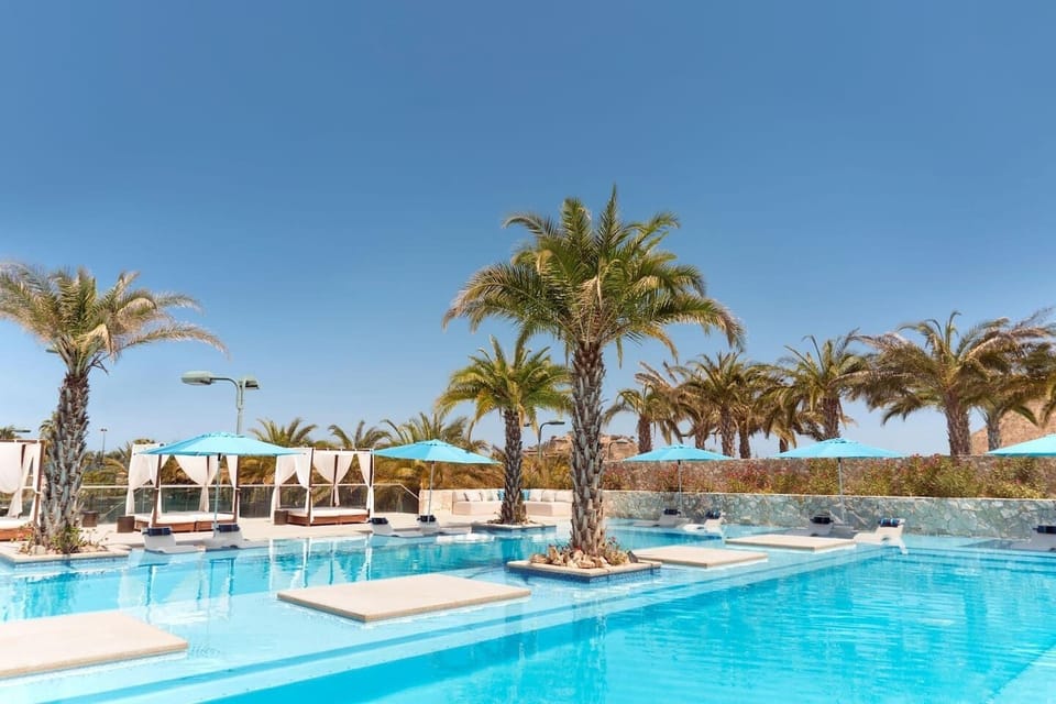 Resort‑style pool at Palmilla Dunes