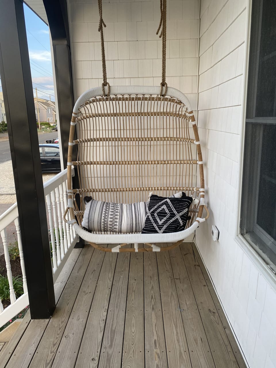 Porch swing