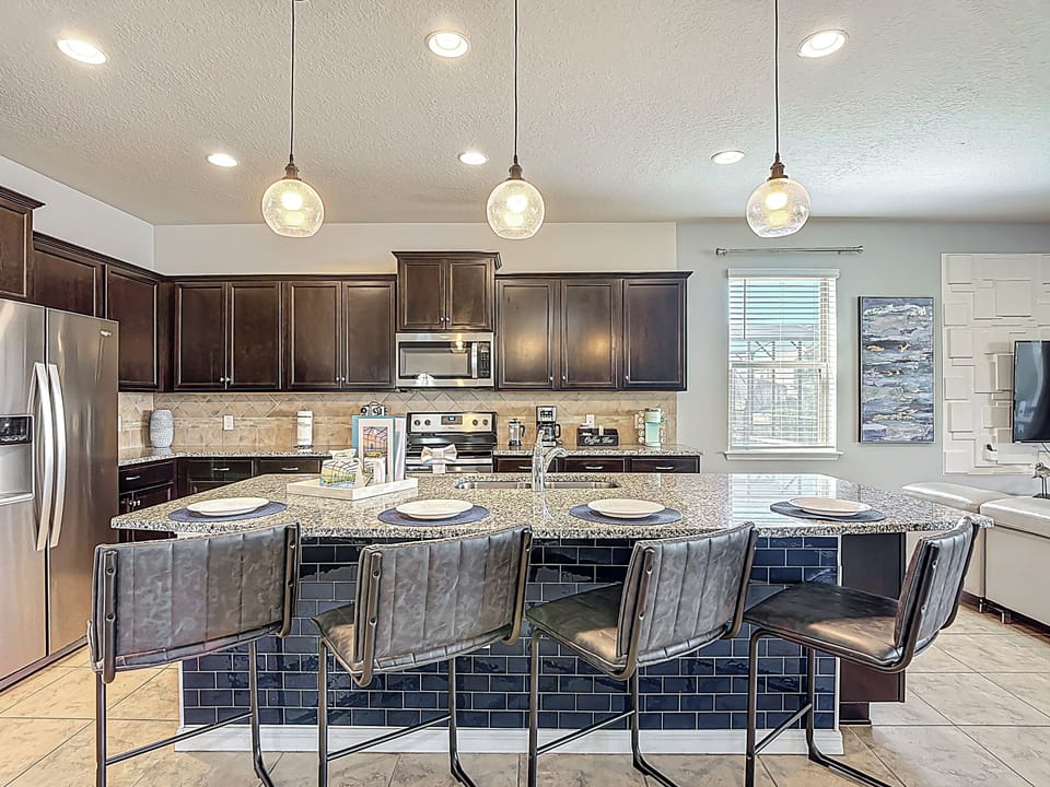 Kitchen bar seating for 4.