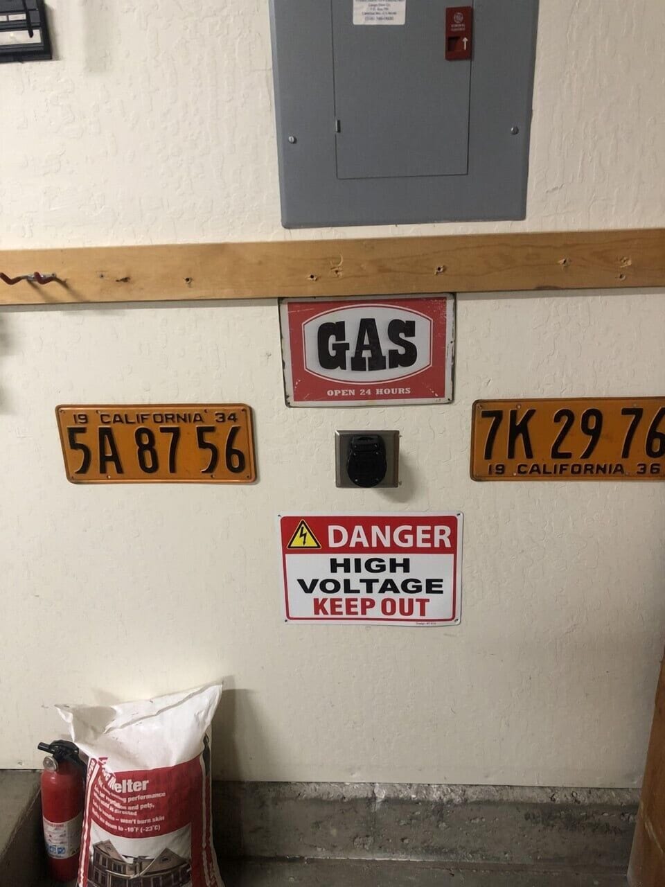 220 outlet in garage for electric vehicles