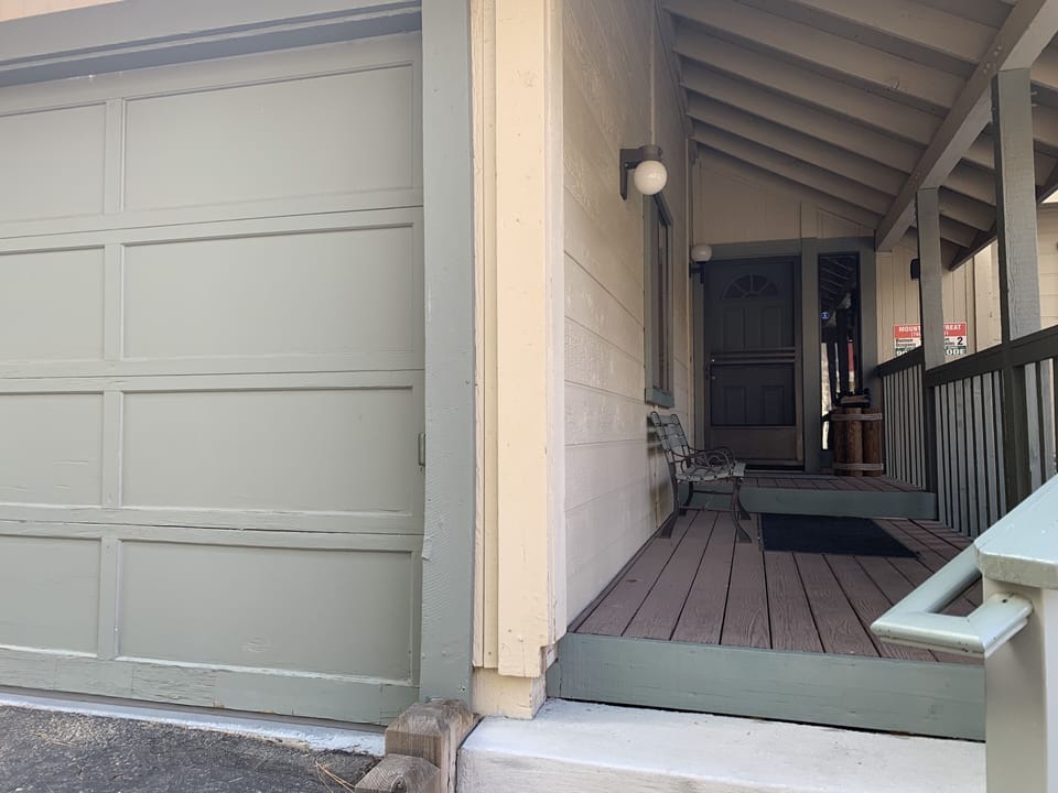 Front Entry and 1 Car Garage  